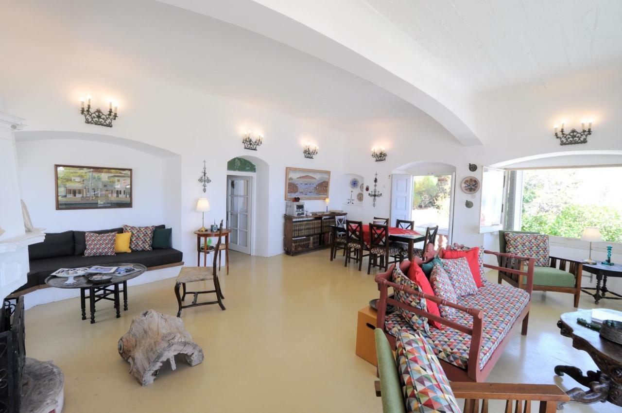 Rallou House Hydra Exterior photo